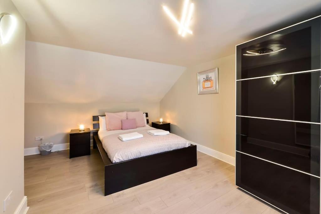 George IV Bridge - Superbly Located 3 Bedroom! Edinburgh Dış mekan fotoğraf