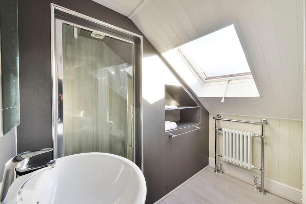 George IV Bridge - Superbly Located 3 Bedroom! Edinburgh Dış mekan fotoğraf
