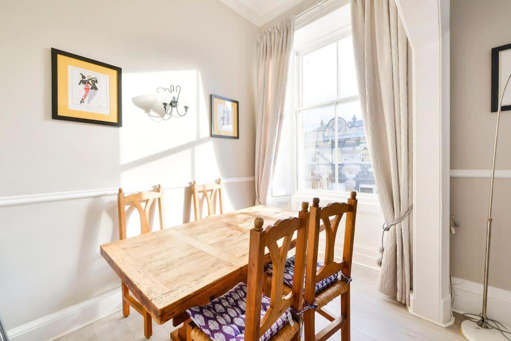 George IV Bridge - Superbly Located 3 Bedroom! Edinburgh Dış mekan fotoğraf