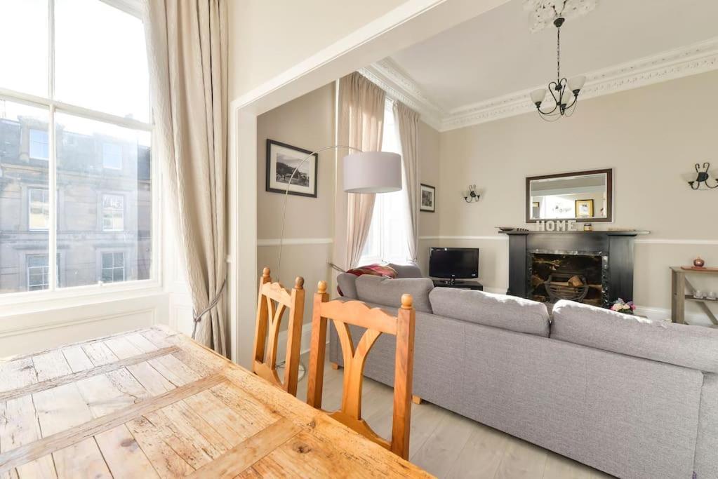 George IV Bridge - Superbly Located 3 Bedroom! Edinburgh Dış mekan fotoğraf